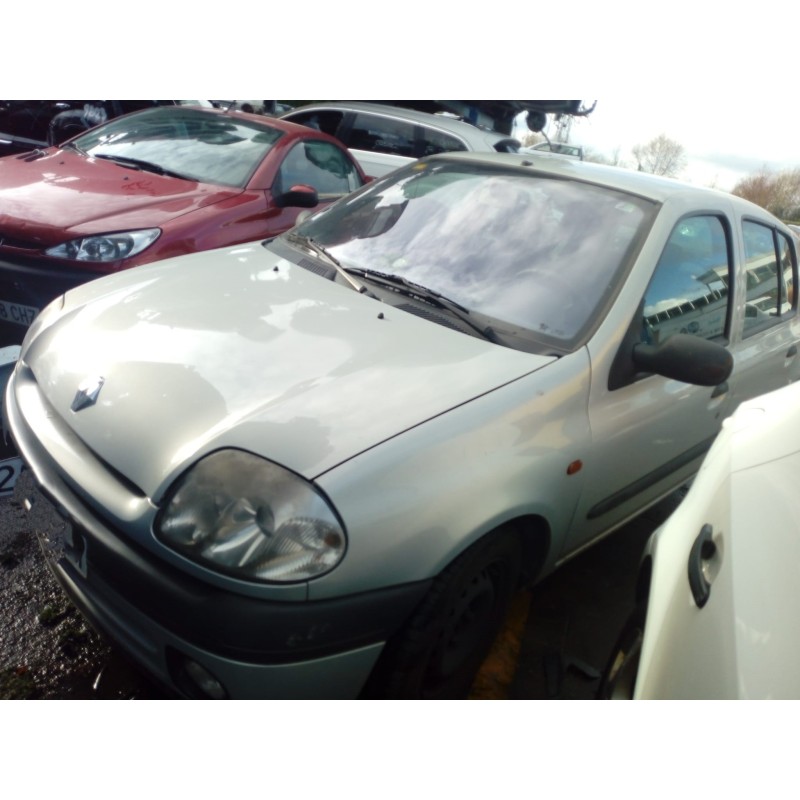 renault clio ii fase i (b/cbo) del año 2000