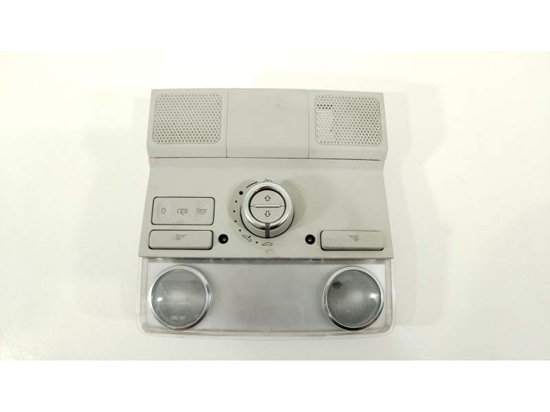 LUZ INTERIOR 1K0947105AT 1K0947133H 1K9959561