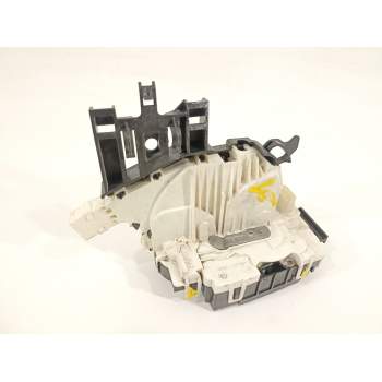 CERRADURA PUERTA DELANTERA IZQUIERDA A1667200135 