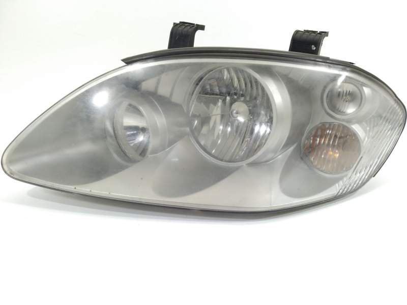 FARO IZQUIERDO 3389945 8310121305