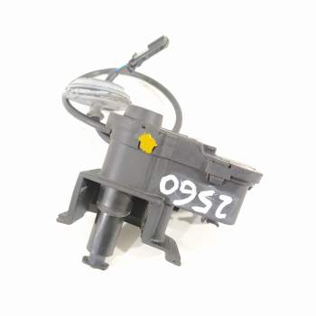 MOTOR TAPA COMBUSTIBLE 5C6810773H 