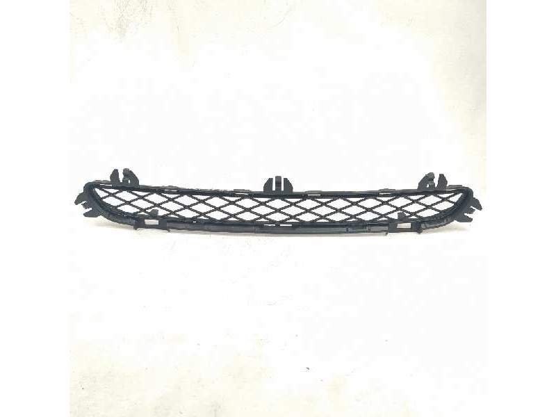 REJILLA PARAGOLPES DELANTERO 51117210466 