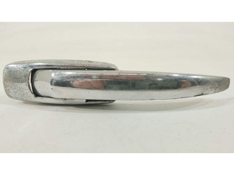 MANETA EXTERIOR DELANTERA DERECHA SEAT 600 