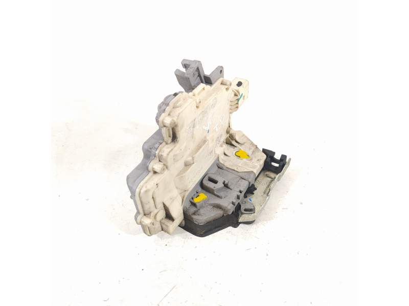 CERRADURA PUERTA TRASERA DERECHA 8K0839016 