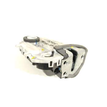 CERRADURA PUERTA TRASERA DERECHA 690500D110 