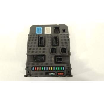CAJA RELES / FUSIBLES 9659285480 BSI2004P07 