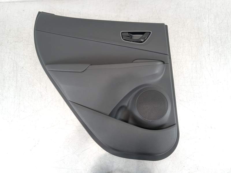 GUARNECIDO PUERTA TRASERA IZQUIERDA 83310J9000 