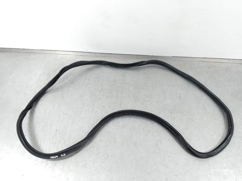 GOMAS CONTORNO PUERTA 80A831721B 