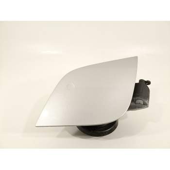 TAPA EXTERIOR COMBUSTIBLE BM51A405A02AC AU519A095AA AU519A095AA