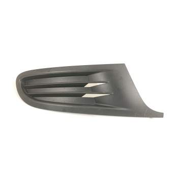 REJILLA PARAGOLPES DERECHA 5K0853666A 
