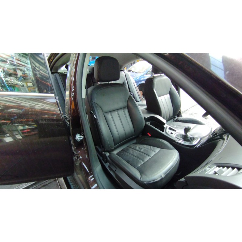 Recambio de asiento delantero derecho para opel insignia berlina 2.0 cdti referencia OEM IAM   