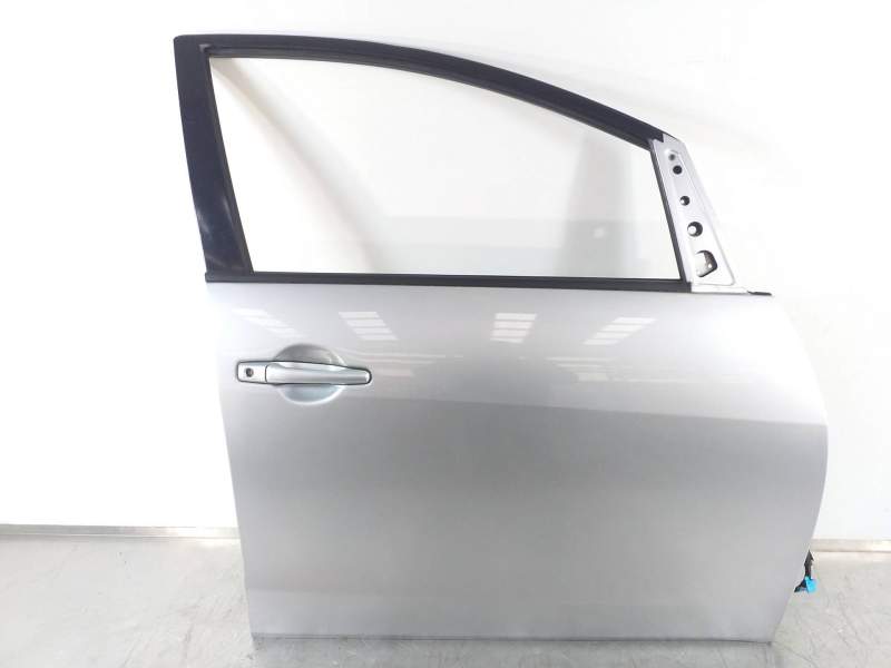 PUERTA DELANTERA DERECHA 5700A036 
