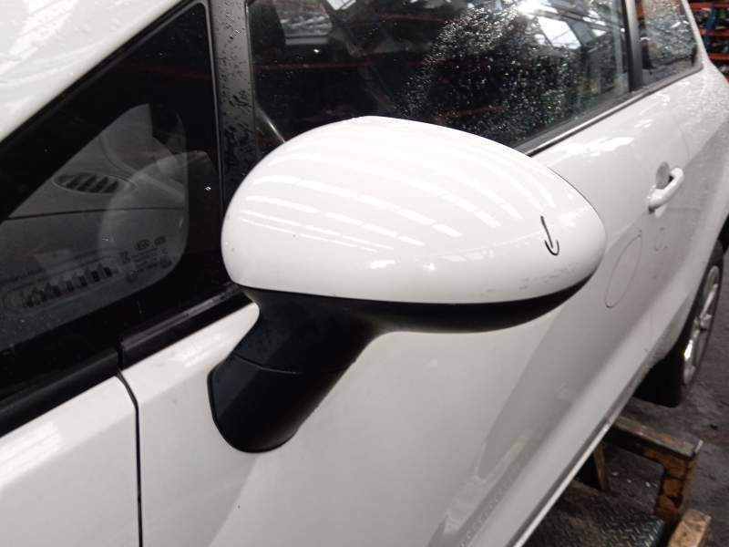 RETROVISOR IZQUIERDO 