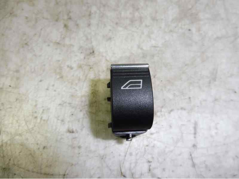 MANDO ELEVALUNAS DELANTERO DERECHO BM5T14529AC 