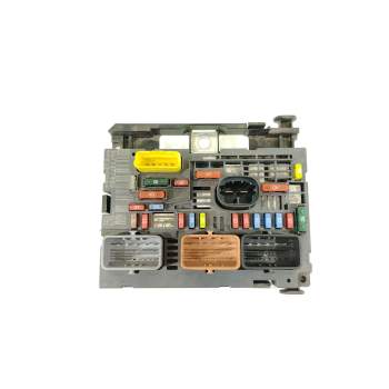 CAJA RELES / FUSIBLES 9675877980 BSMR0200 
