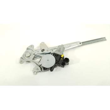 ELEVALUNAS TRASERO DERECHO 827201KA0B 