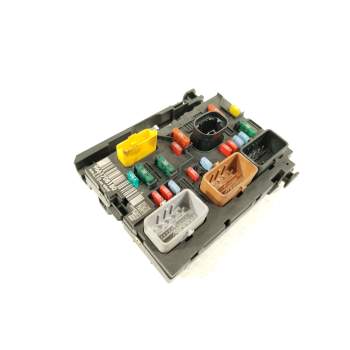 CAJA RELES / FUSIBLES 9661708180 BSML1000 