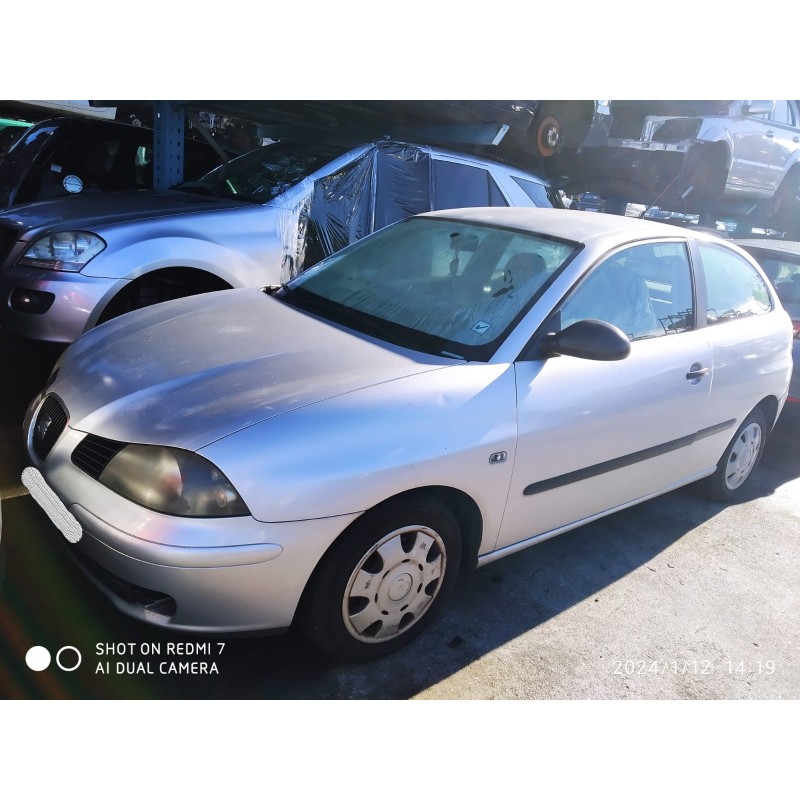 seat ibiza (6l1) del año 2003