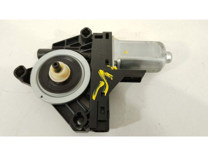 MOTOR ELEVALUNAS DELANTERO IZQUIERDO 130530 31253061
