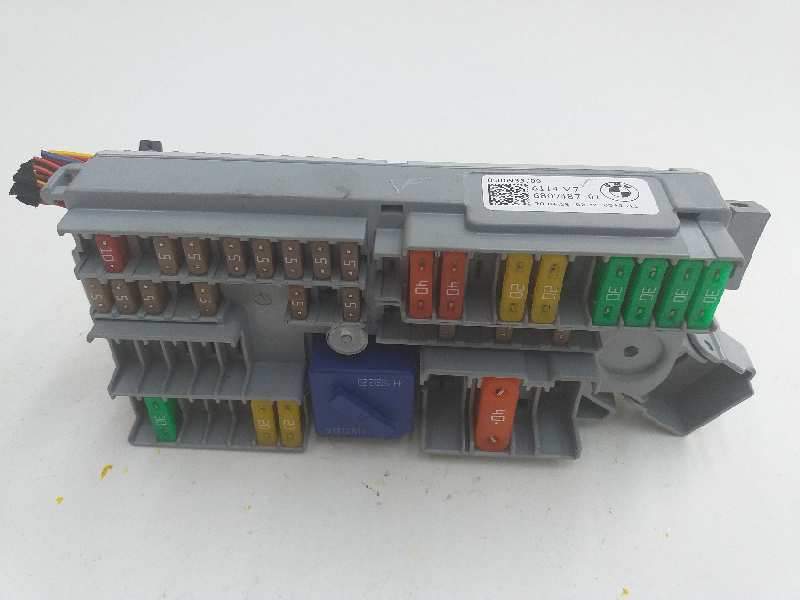 CAJA RELES / FUSIBLES 680748701 6114V7 