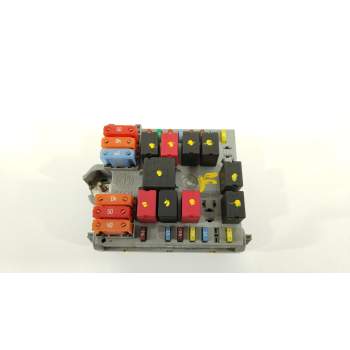 CAJA RELES / FUSIBLES 51742420 