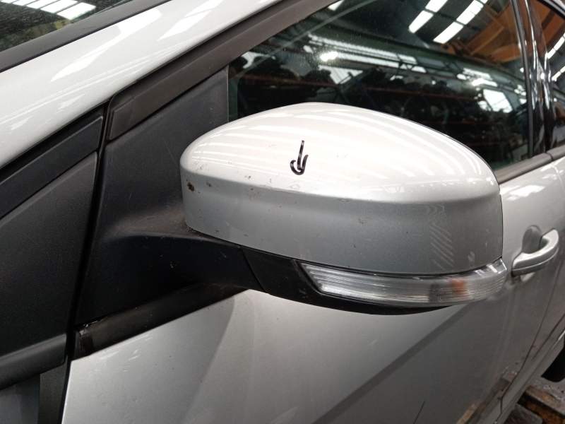 RETROVISOR IZQUIERDO 