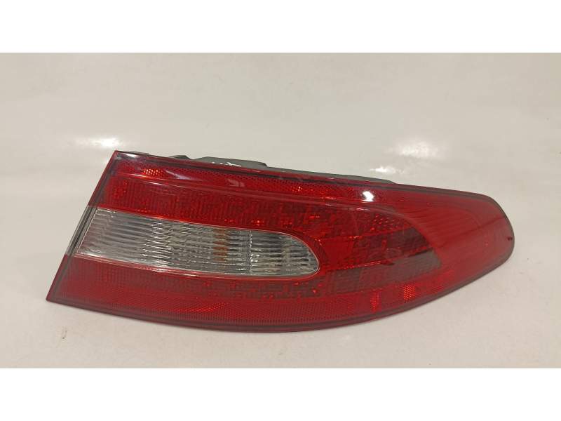 PILOTO TRASERO DERECHO C2Z16256 8X2313404BD 