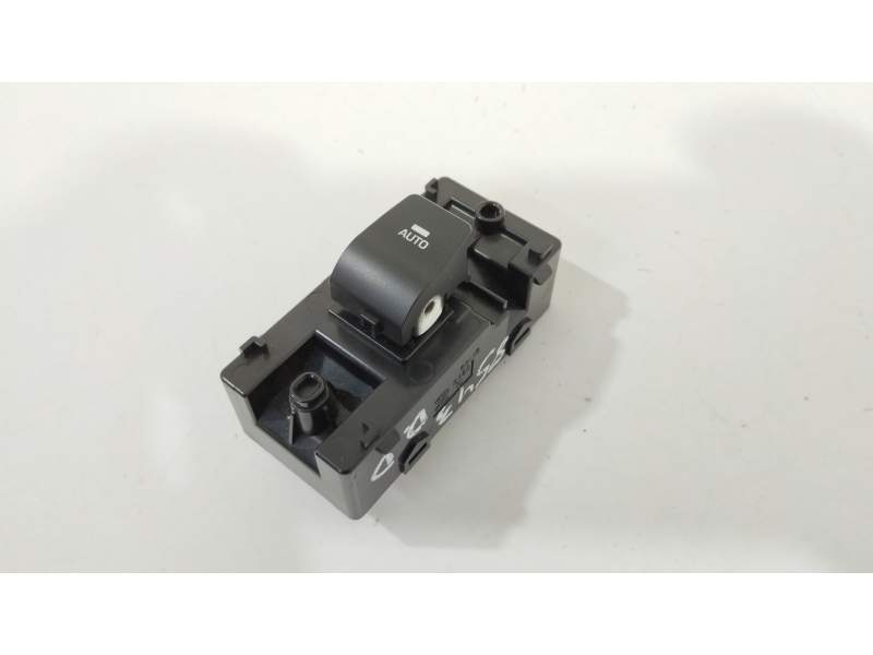 MANDO ELEVALUNAS DELANTERO DERECHO 93575G2060 299163501 299163495