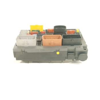 CAJA RELES / FUSIBLES 9666700180 BSMR0200 