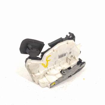 CERRADURA PUERTA TRASERA DERECHA 5E0839016C 