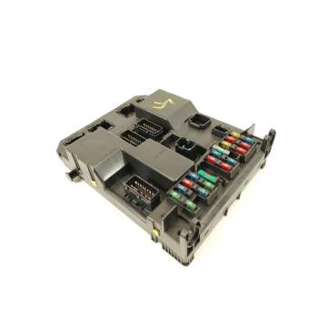 CAJA RELES / FUSIBLES 9651197380 9651196680 BSIJ0100