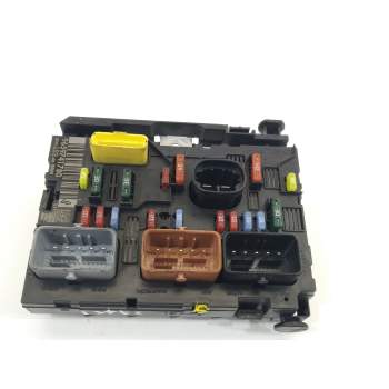 CAJA RELES / FUSIBLES 9659741780 