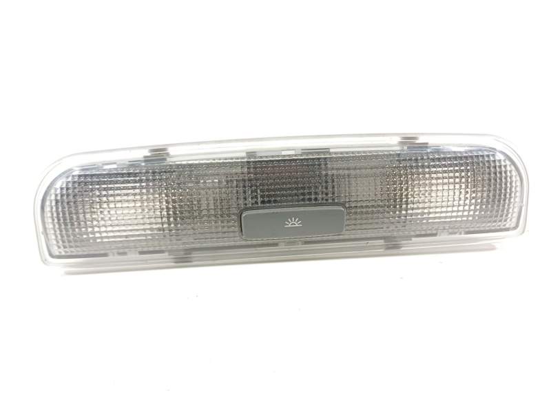 LUZ INTERIOR 8P0947111A 