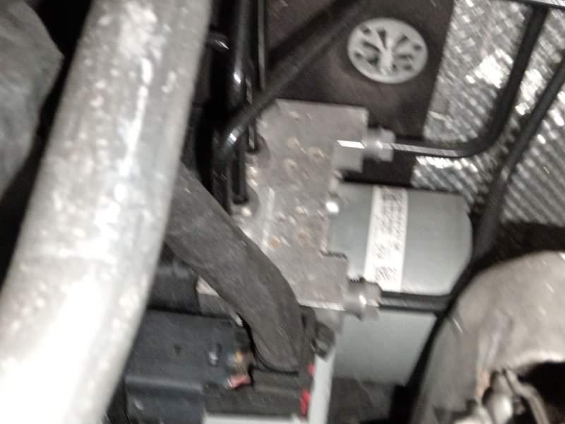 ABS 5Q0614517DE 10022014134 