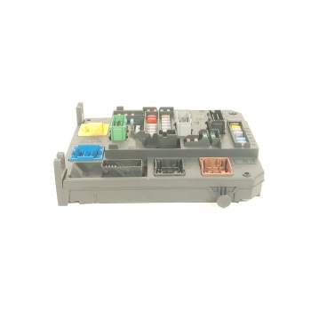 CAJA RELES / FUSIBLES 9665547480 BSIQ0300 S180121003H