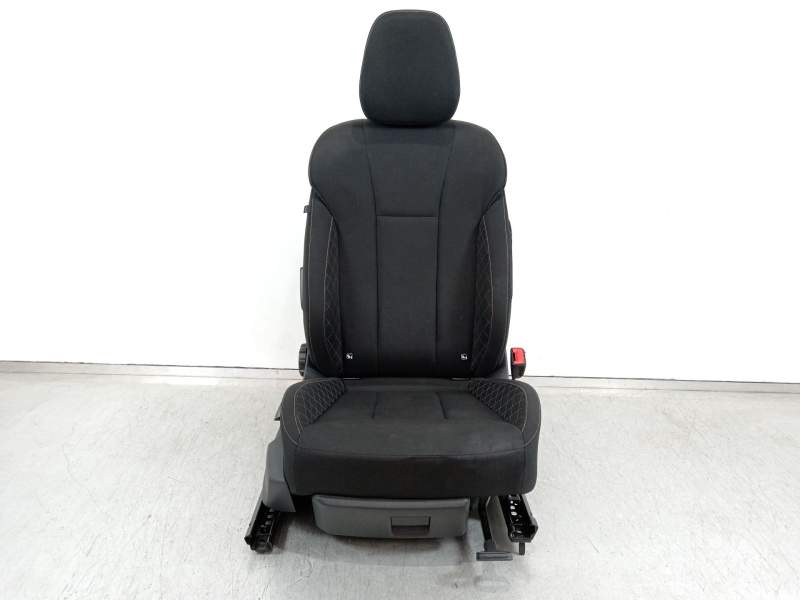 ASIENTO DELANTERO DERECHO 5WA881106D 