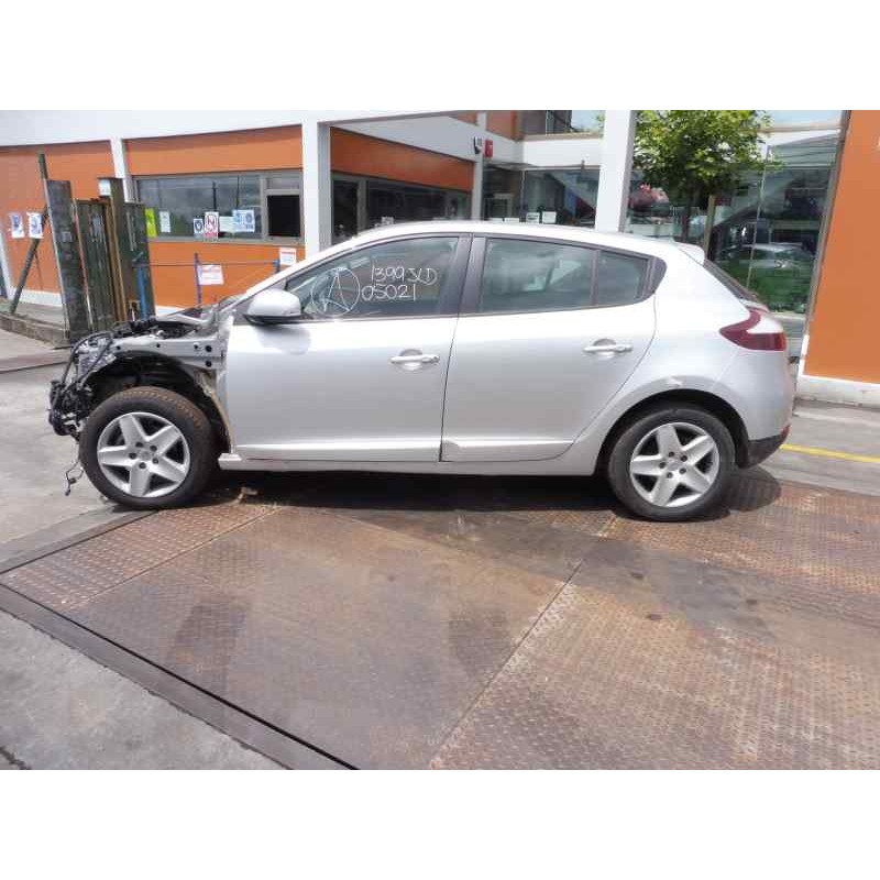 renault megane iii berlina 5 p del año 2016