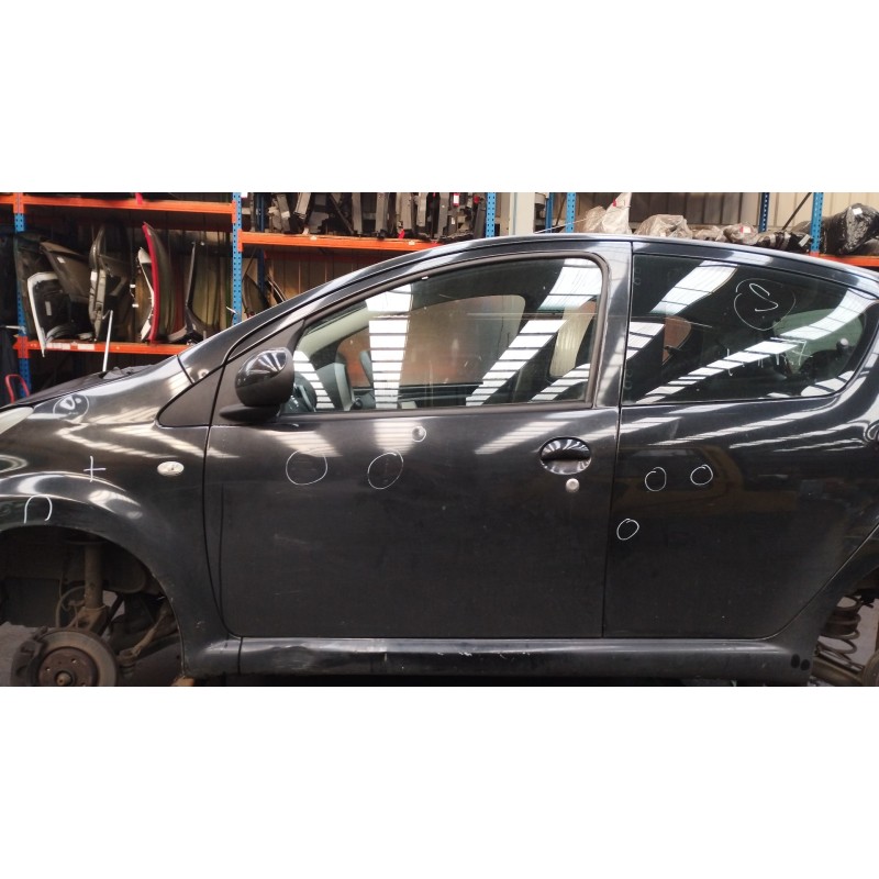 Recambio de puerta delantera izquierda para toyota aygo (kgb/wnb) básico referencia OEM IAM   