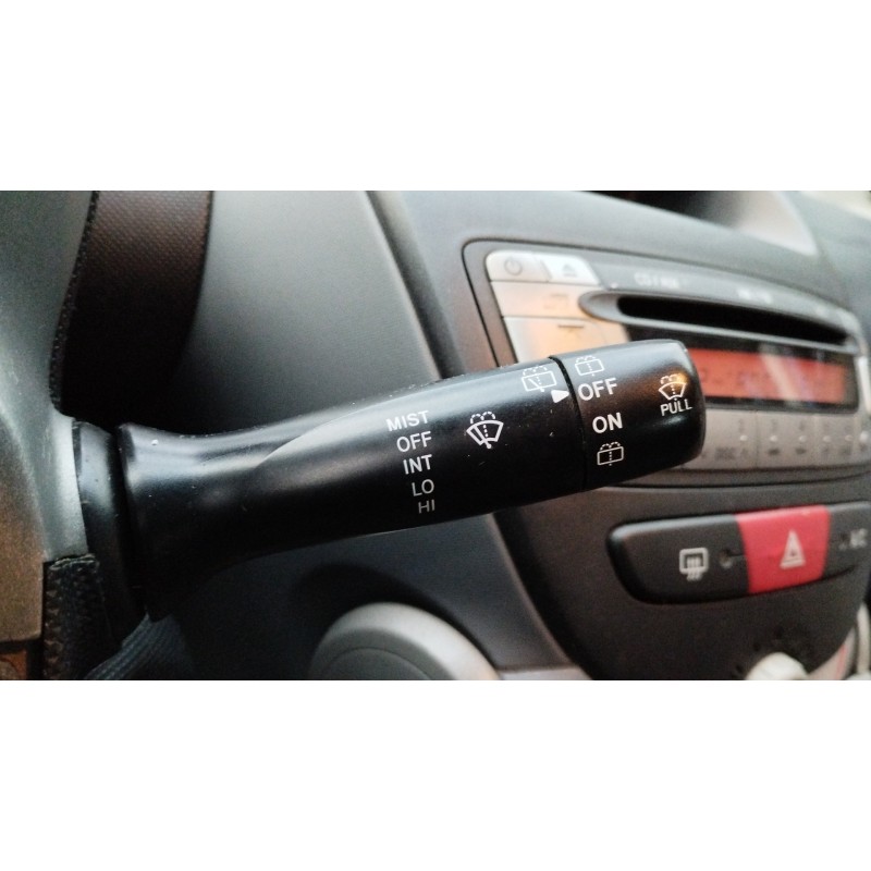 Recambio de mando limpia para toyota aygo (kgb/wnb) básico referencia OEM IAM   