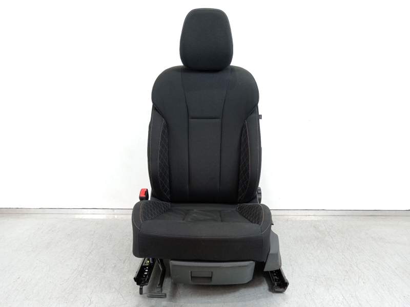 ASIENTO DELANTERO IZQUIERDO 5WA881105D 