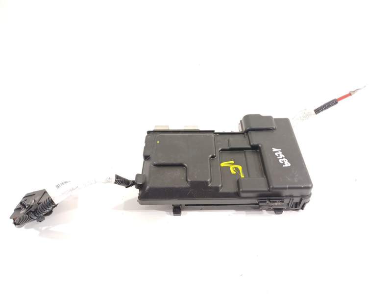 CAJA RELES / FUSIBLES 31409755 31409364 31337164