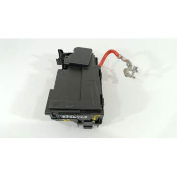 CAJA RELES / FUSIBLES 39116136 525230582 