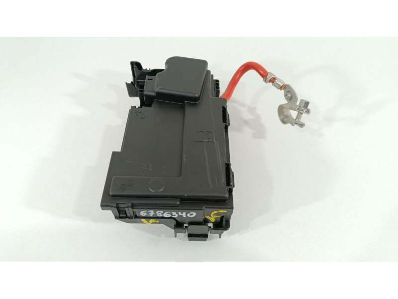 CAJA RELES / FUSIBLES 39116136 525230582 