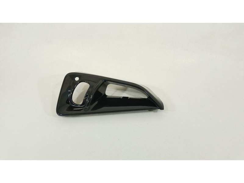 REJILLA PARAGOLPES IZQUIERDA 5FA807575A 
