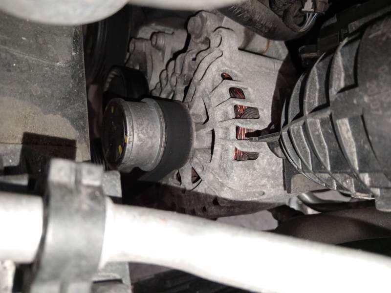 ALTERNADOR 04C903021A 