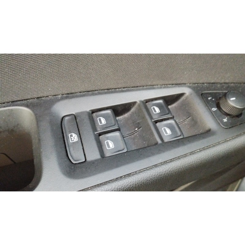 Recambio de mando elevalunas delantero izquierdo para seat leon (5f1) i-tech referencia OEM IAM   