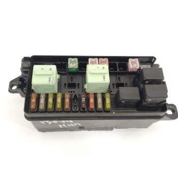 CAJA RELES / FUSIBLES 211709041206 690654802