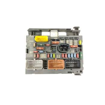 CAJA RELES / FUSIBLES 9666700180 BSMR0200 