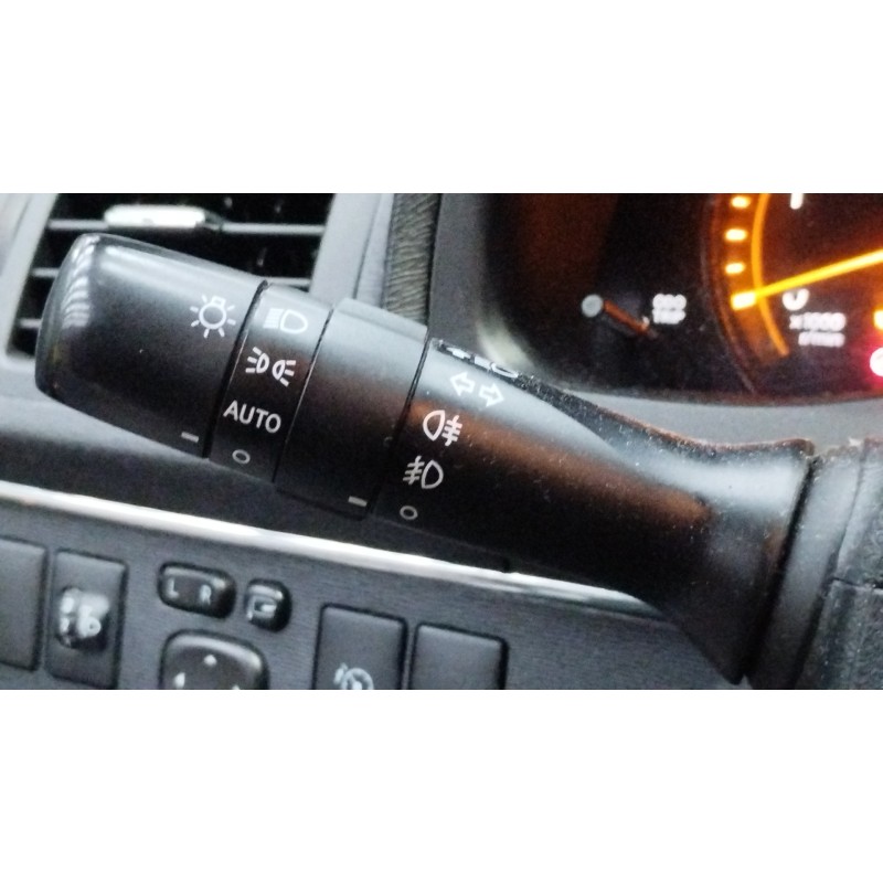 Recambio de mando luces para toyota avensis (t27) active referencia OEM IAM   