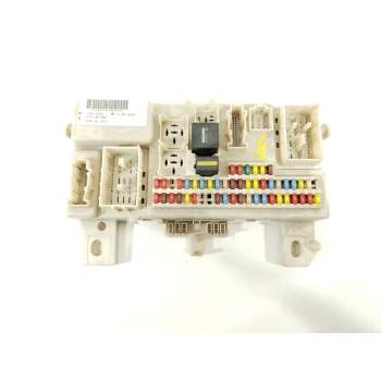 CAJA RELES / FUSIBLES 4M5T14A073DF 